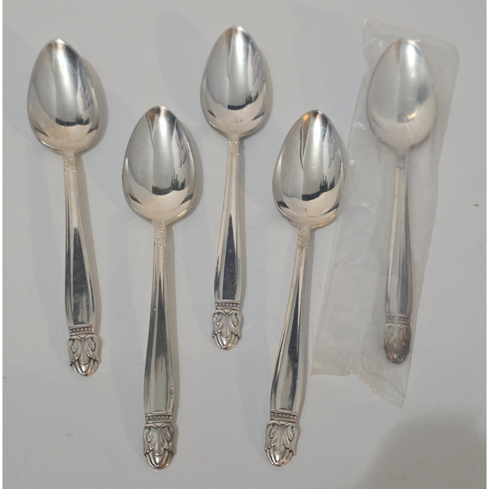 Holmes & Edwards Danish Princess International Deep Silver 1938 5 Teaspoons